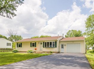 1647 Attridge Rd, Churchville, NY 14428