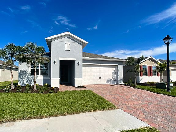 2nd image of 413 Coral Reef Pl