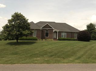 106 Magnolia Dr, Central City, KY 42330