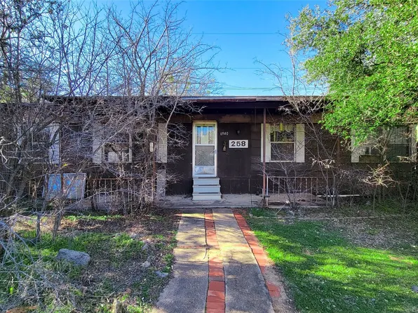 6940 Clover Leaf Dr, Brownwood, TX 76801