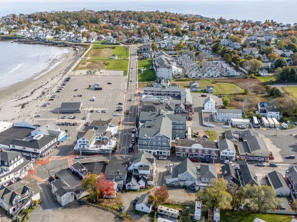 1 Ocean Avenue #201/203 Fraction 1, York, ME 03909