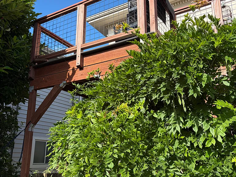2323 Grant St — Photo 13