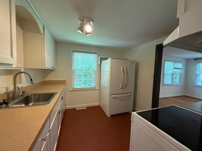 151 W Prospect Ave — Photo 8