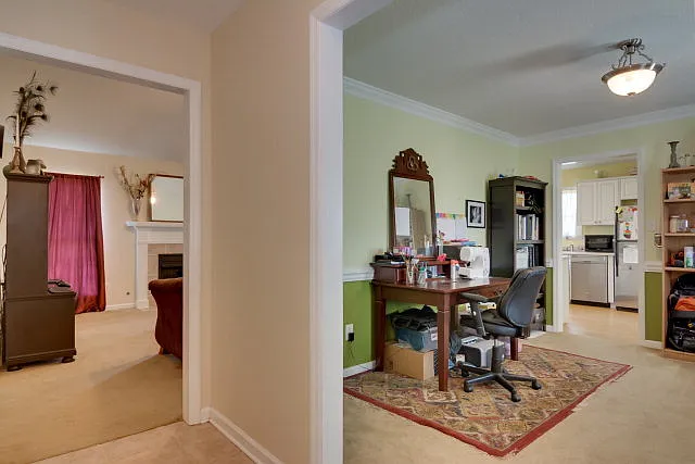 3 bed, 2.0 bath, 1575 sqft, $1,695 — Photo 4