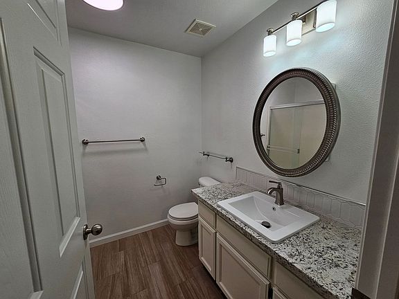 5th image of 2207-2213 N Vickie Ct #2209