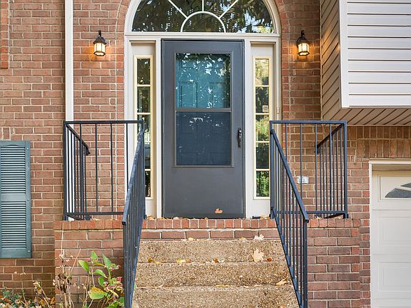5th image of 2108 N Ashford Ct