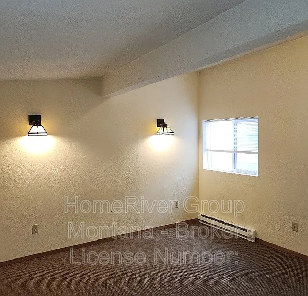 529 Brooks St — Photo 32