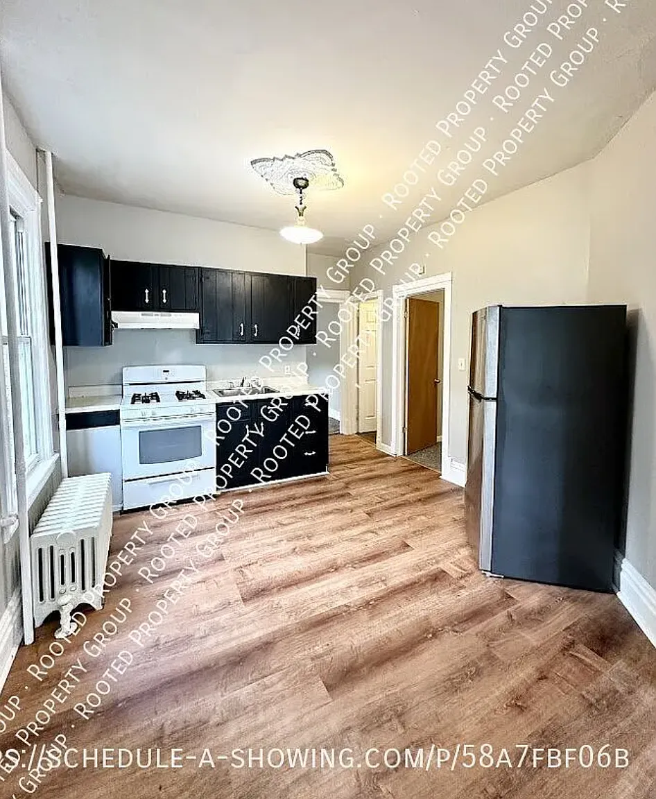 2 bed, 1100 sqft, $1,250 — Photo 4