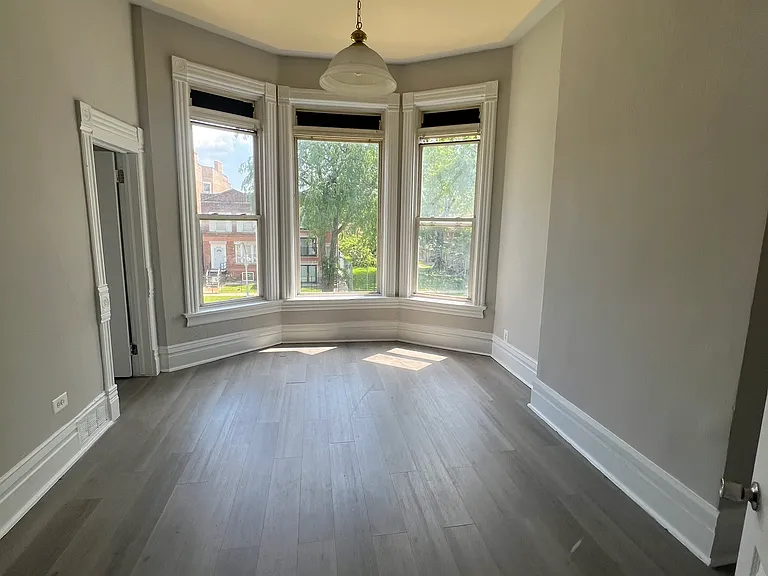 5648 S Wabash Ave #2 — Photo 4
