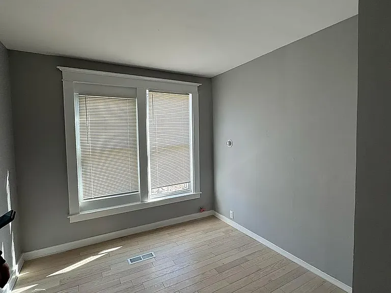 235 Davenport Ave #3 — Photo 7