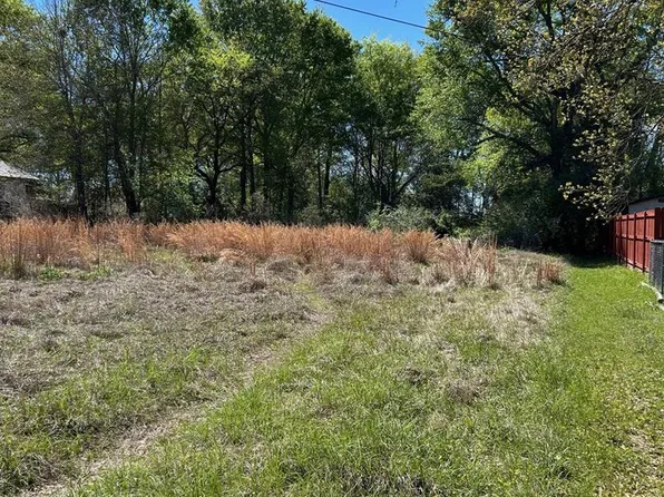 38986 Pecan St, Lufkin, TX 75901