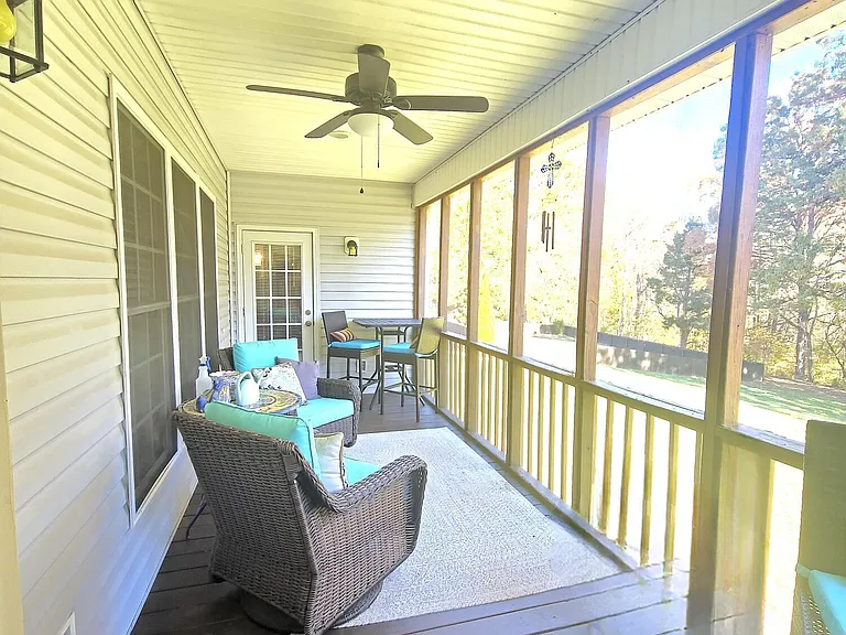 153 Sugar Plum Ln — Photo 15