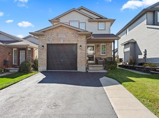 213 Crimson Cres, London, ON N5W 6G1