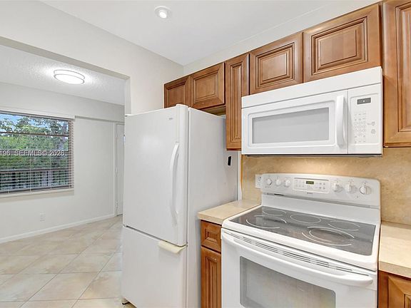 5th image of 13475 SW 9th St APT 413A