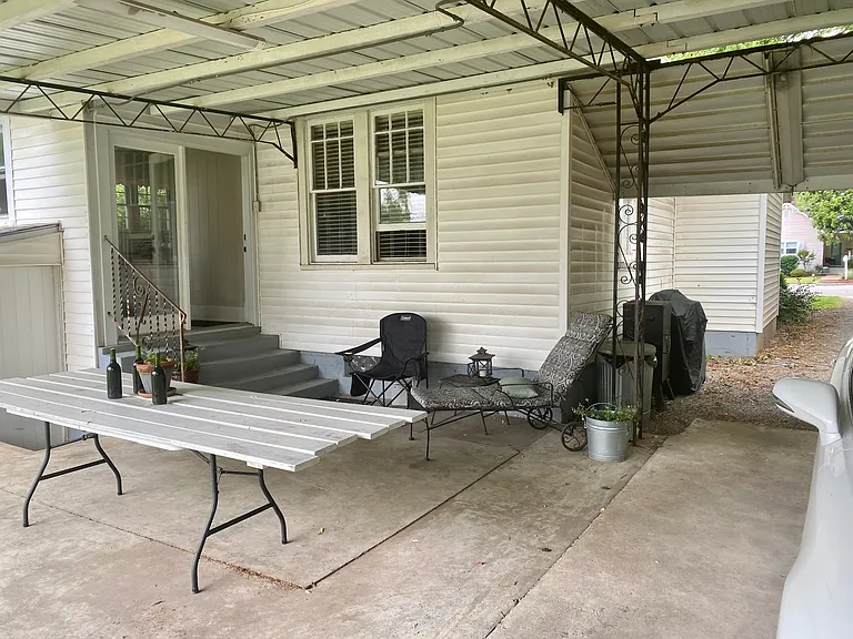 4409 Elkins Ave — Photo 10