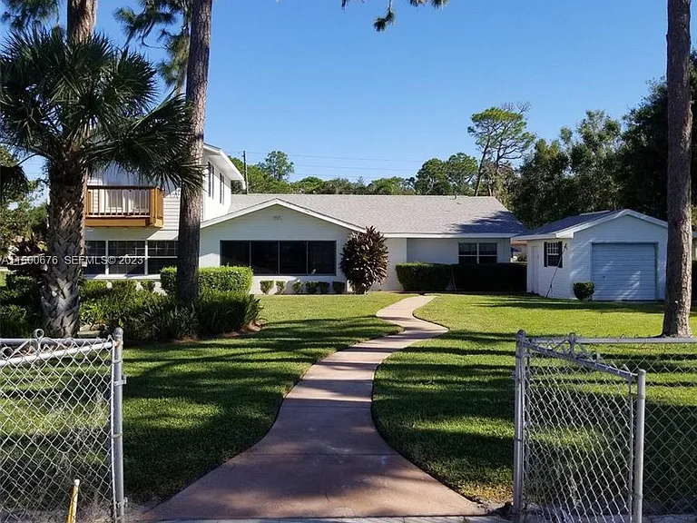 1608 Lake Clay Dr — Photo 6