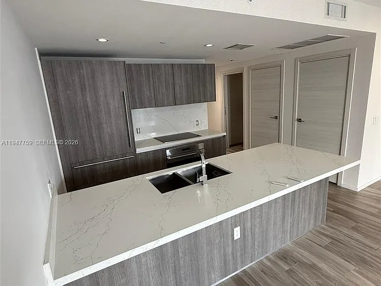 801 S Miami Ave #1804 — Photo 4