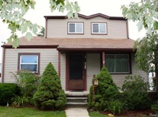 3611 19th St, Wyandotte, MI 48192