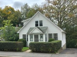 24 Commonwealth Ave, Worcester, MA 01604