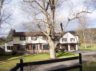 151 Powderhouse Rd, Vestal, NY 13850