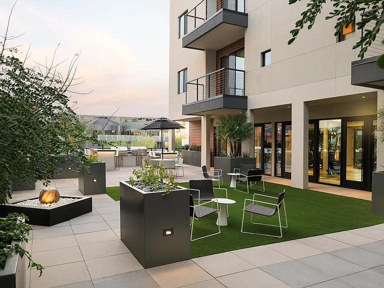 Scottsdale on Main — Photo 9