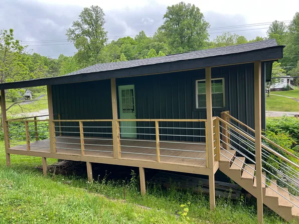 1241 Mineral Bluff Hwy, Mineral Bluff, GA 30559