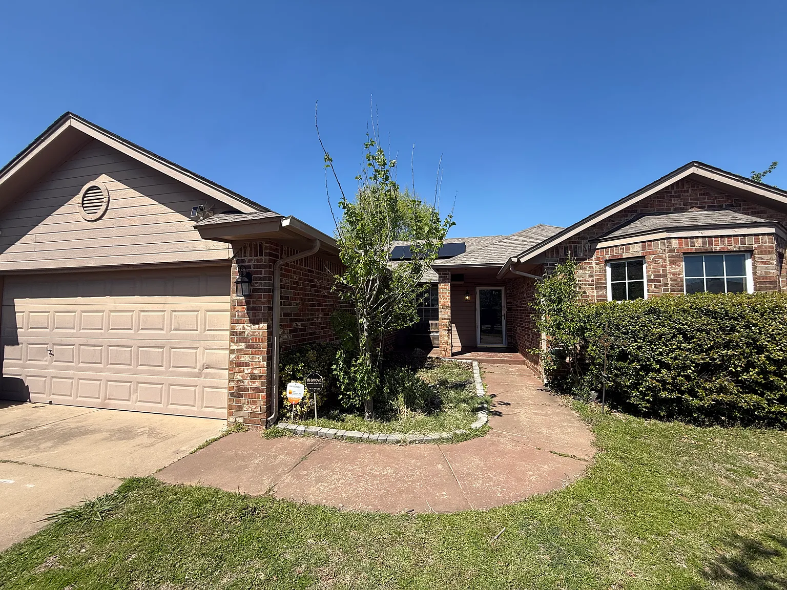 4 bed, 1711 sqft, $1,900 — Photo 1