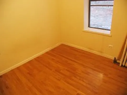 Rented by DSA Realty | media 33