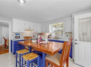 34 Woodland St, Windsor, CT 06095