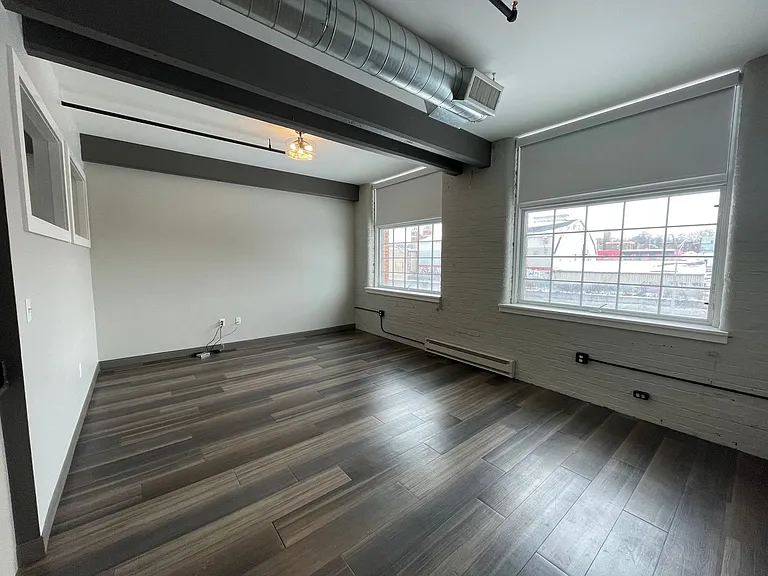 Oak Knitting Mill Apartments Franklin Square Available — Photo 15