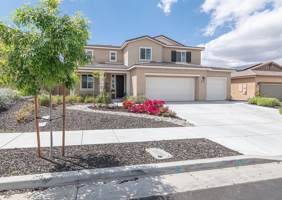 1st image of 29569 Saddle Dr