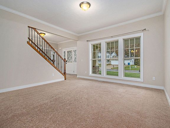 2nd image of 324 Abbington Cir