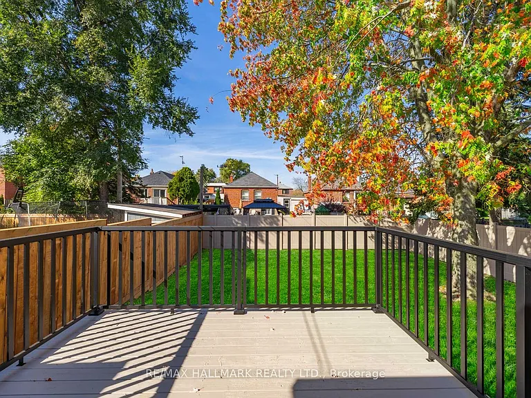 66 Ferncroft Dr — Photo 35