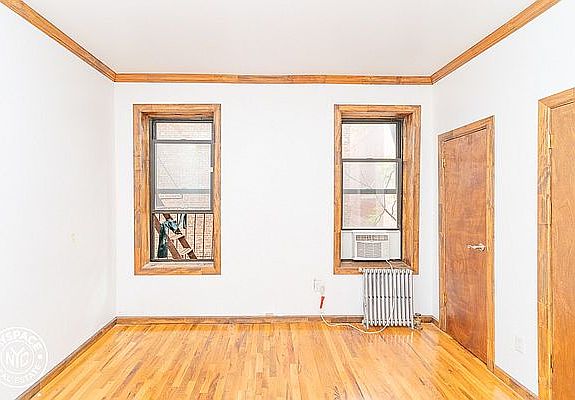 5th image of 68 Saint Pauls Pl APT B8