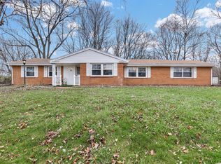 525 Catskill ROAD, Waukesha, WI