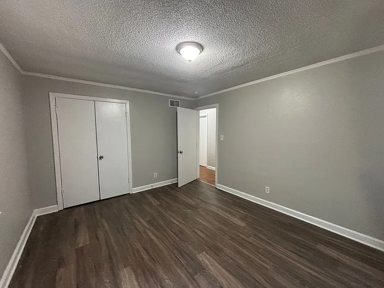 3159 Saint Charles Dr — Photo 5