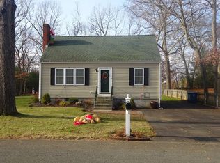 11 Judy Ln, Bellingham, MA 02019