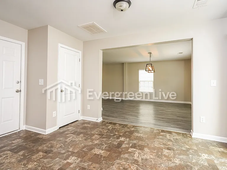 1428 Aurora Glen Dr — Photo 7