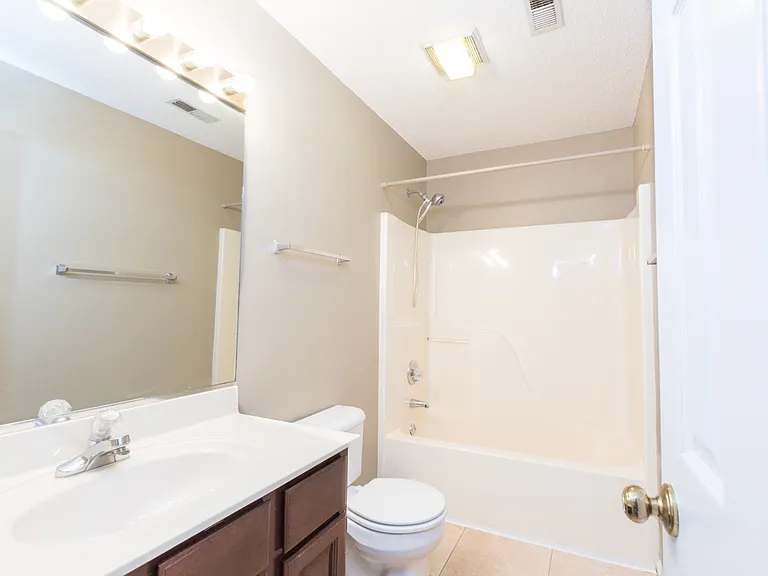 1400 Autumn Ridge Dr — Photo 18