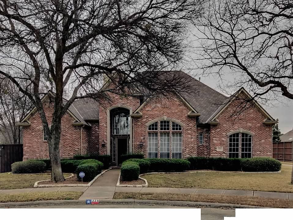 Cul-De-Sac, Large Lot