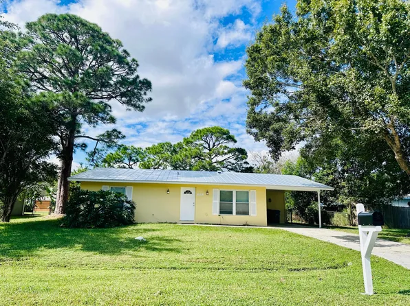 618 SW Curry Street, Port St Lucie, FL 34983
