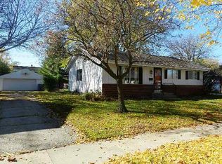 8721 W Hustis St, Milwaukee, WI 53224