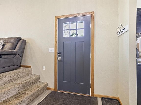4th image of 5458 Garden Dr N