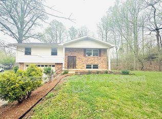 3910 University Dr, Ooltewah, TN 37363