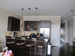 2736 W Belmont Ave UNIT 3, Chicago, IL 60618
