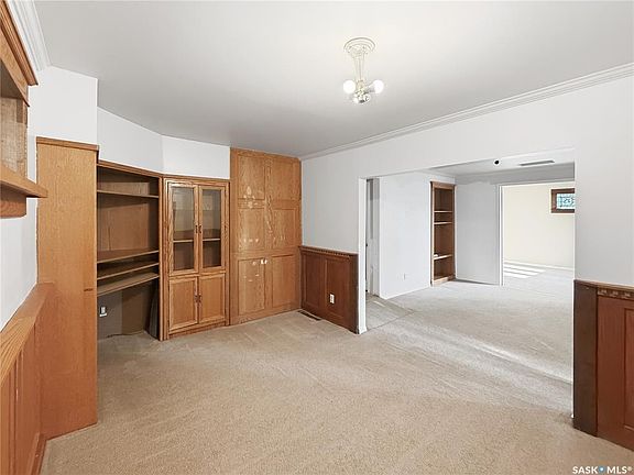 4th image of 357 3rd AVENUE NE
