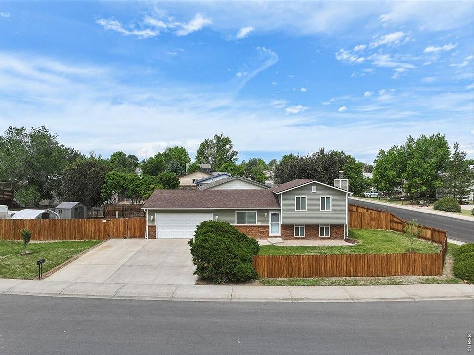 1st image of 113 44th Ave