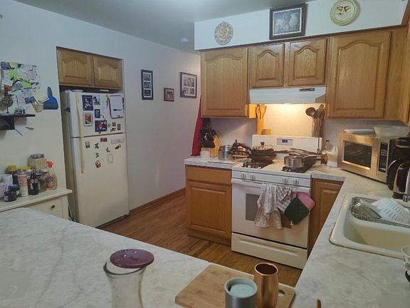 4th image of 5922 S Archer Ave #2