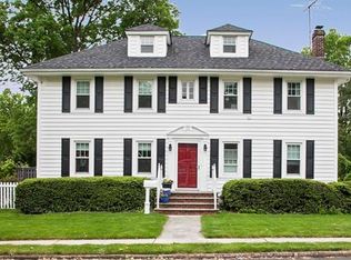 9 Lenox St, Edison, NJ 08817