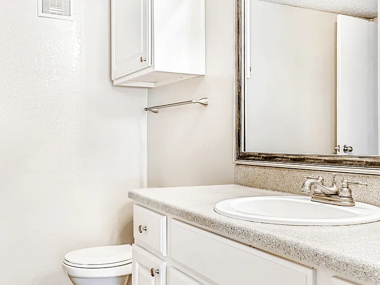 Summers Crossing Apartments — Photo 24